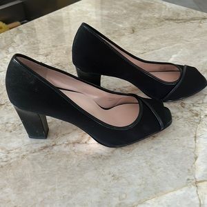Taryn Rose 3” peep toe heels